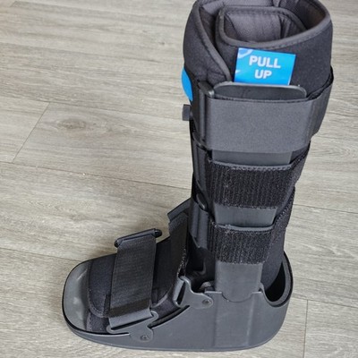 United Ortho  B006L8M9AE Air Cam Walker Fracture Boot, Small, Black