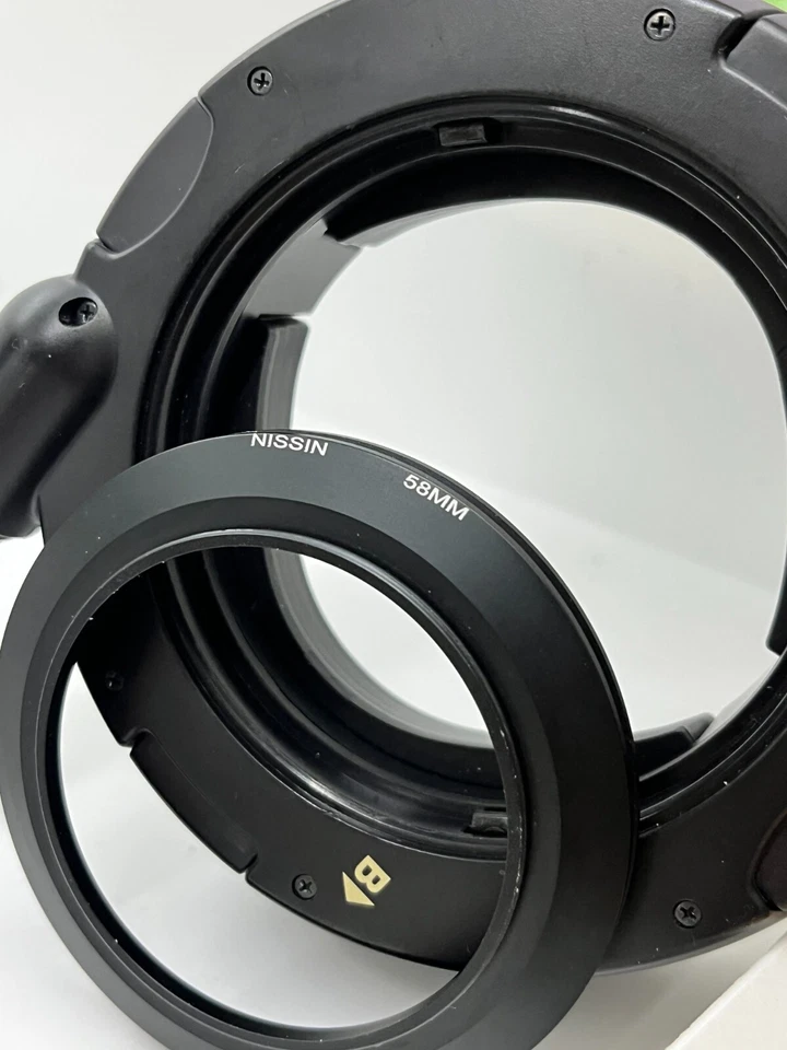 Nissin MF18 Ring Light Macro Flash For Canon w/58mm adapter see pics and video - Image 2 of 4