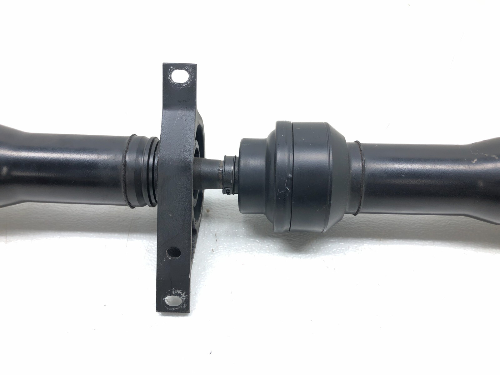 2014-2019 MASERATI GHIBLI SQ4 AWD REAR DRIVE SHAFT OEM.