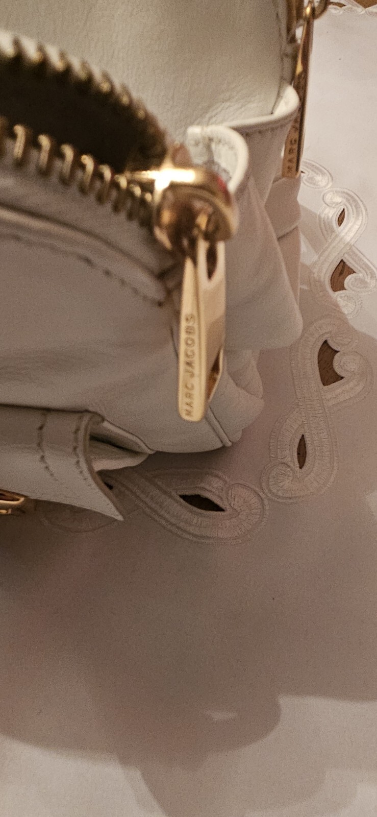 Marc Jacobs Double Sided Double Handled White Lea… - image 4
