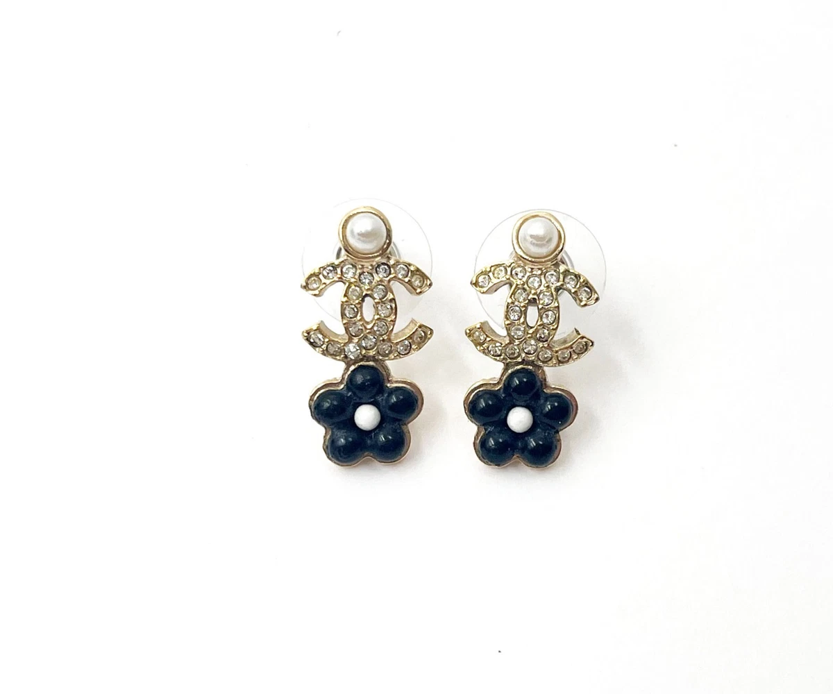 Chanel black flower earrings deals
