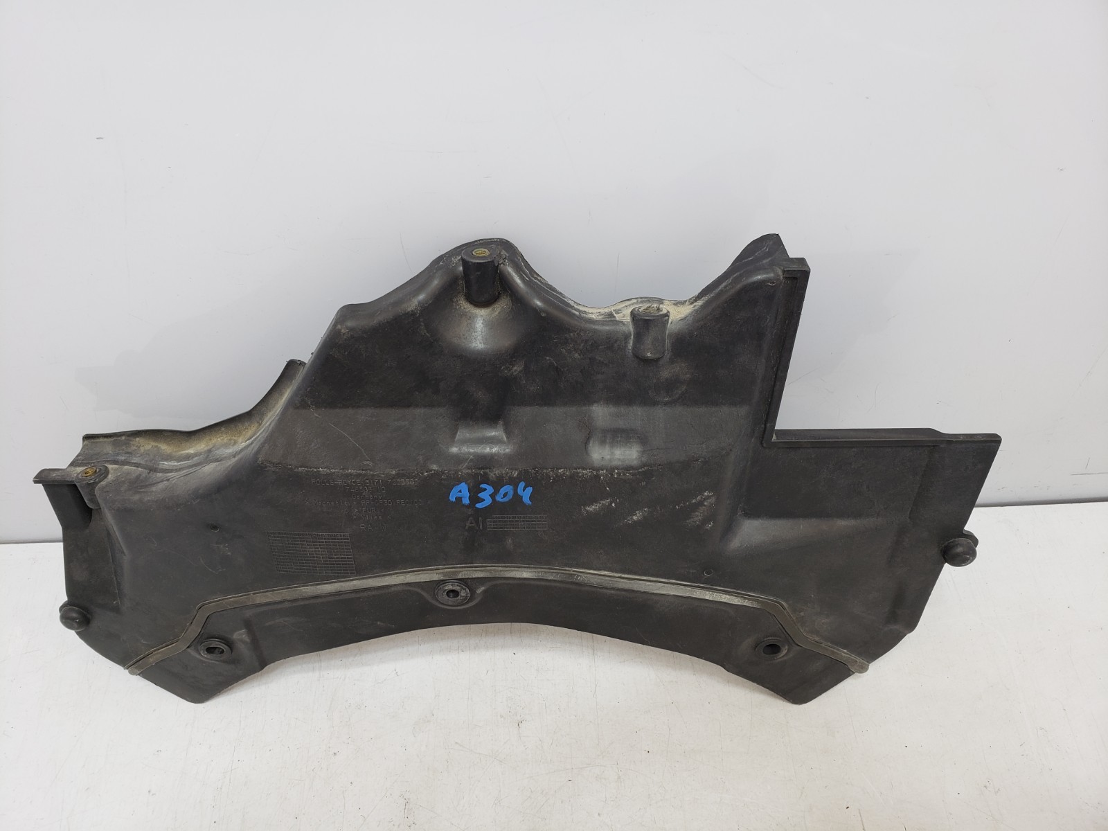 ✅ 10-14 OEM Rolls-Royce Ghost RR4 Front Right Bulkhead Engine Lower Cover Panel