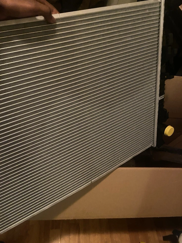 Radiator for 2011-14 Dodge Durango 5.7L All 2015-20 W/R-134a Refrigerant Models - Image 2 of 2