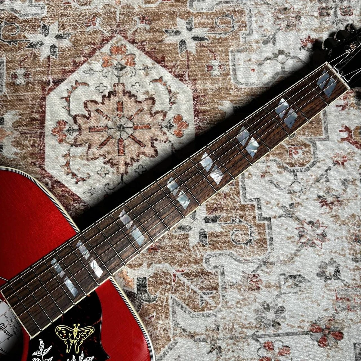 Gibson Hummingbird Standard 2025 Vintage Cherry Sunburst LR Baggs con estuche...