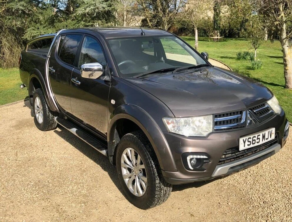 2016 (65) MITSUBISHI L200 2.5 DI-D 4X4 BARBARIAN AUTOMATIC - Image 1 of 4