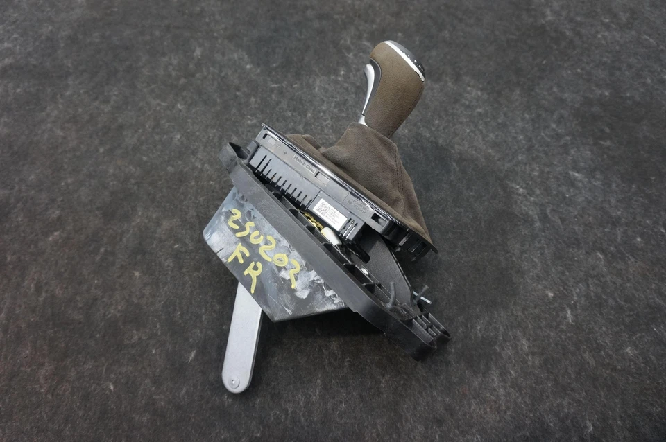 Auto Transmission Shifter OEM 23320197 Chevrolet Corvette C7 Grand Sport 2014-19 - Image 4 of 4