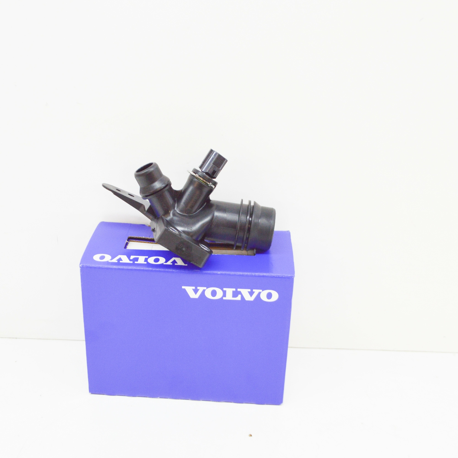 VOLVO XC60 MK1 Engine Coolant Thermostat Housing 30751954 NEW 