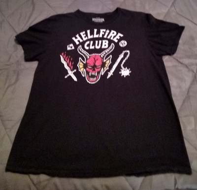 Stranger Things Hellfire Club Size Large Black Short Sleeve T-shirt