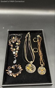 6 Piece Fashion Lot