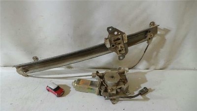 MMR52182  Linker hinterer Nissan pickup item23 25 doppelkabine challenge 4x4 25