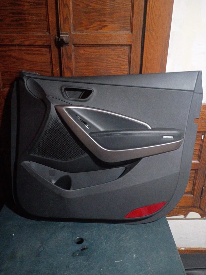 Hyundai Santa Fe 2015 2016 panel de moldura de puerta delantera del conductor OEM 82307B8061URY Foto 2 de 4