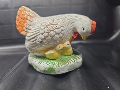 Vintage Ceramic Hen with Two Chick's Taiwan