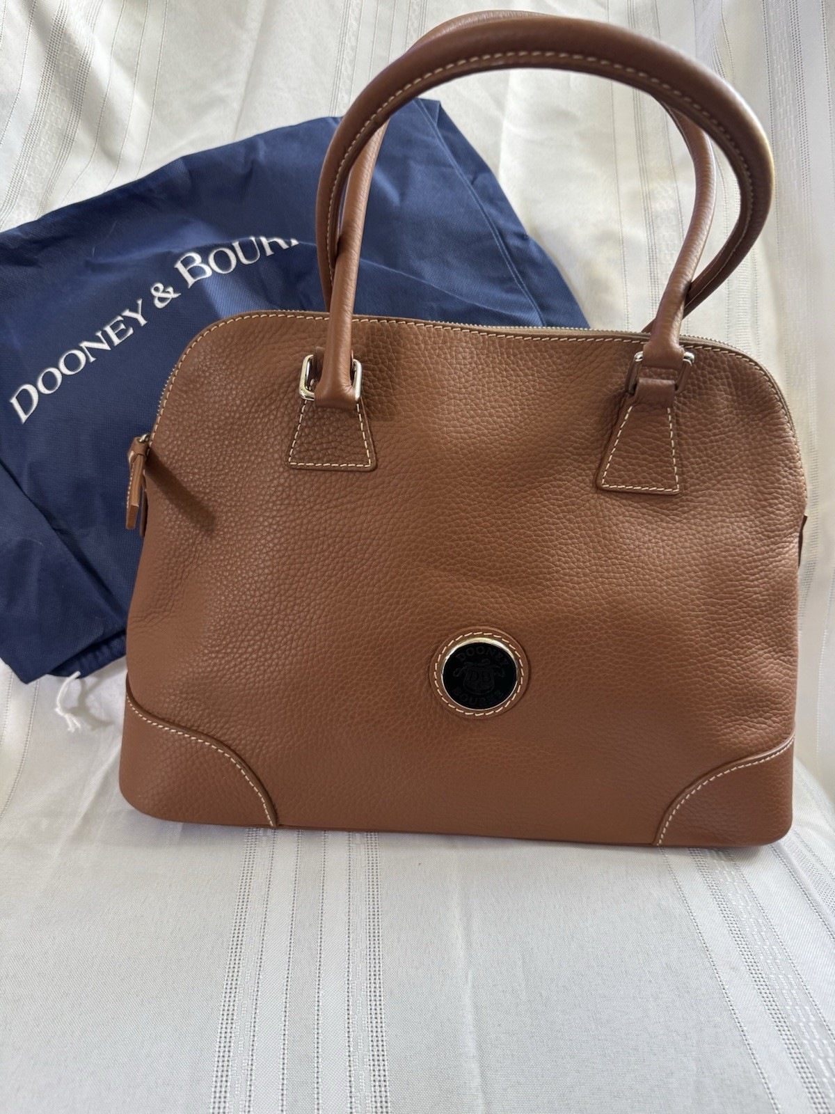 Dooney & Bourke Brown Pebbled Leather Satchel pre owned excellent condition