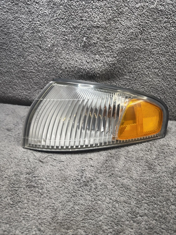 Luz trasera derecha para pasajero derecho Acura CL 1997 1998 1999 OEM U0535 DW Foto 2 de 4