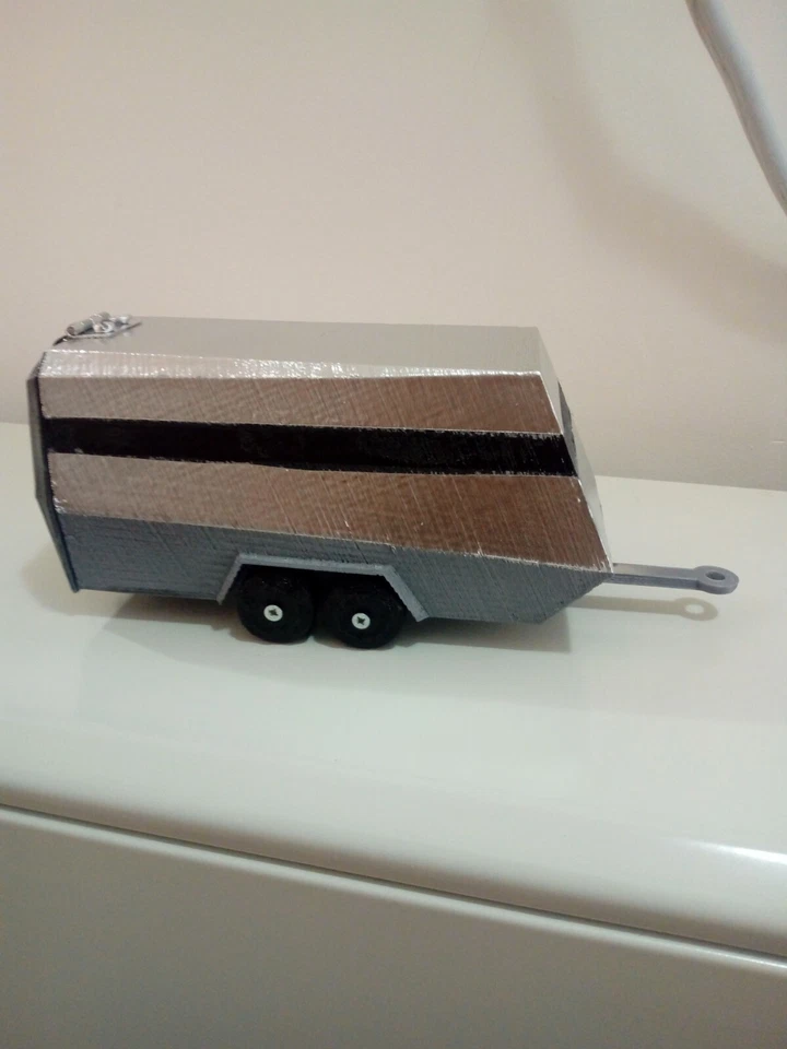 特斯拉 Cyber 卡车拖车 — 第 2/4 张图片