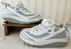 white skechers shape ups
