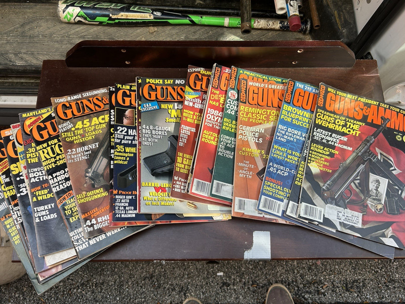 Guns & Ammo Magazine Lot 21 Issues 1984 1988 1989 VG Vintage Firearms