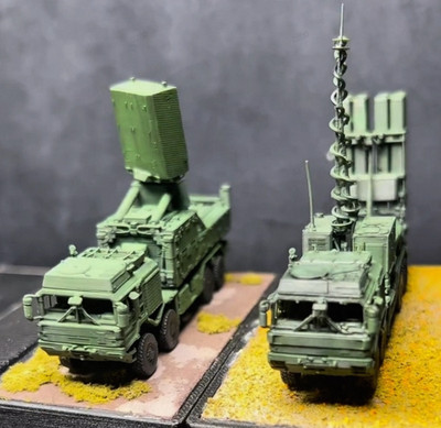 1/48  IRIS-T set launcher + radar Finished Model