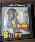 LeBron James - SM All-Stars Minis - Lakers - Base Yellow Variant White & Blue — photo 4