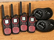 (4) Uniden GMR3040-2CKHS Black & Red Handheld  Two Way Radio Walkie Talkie READ