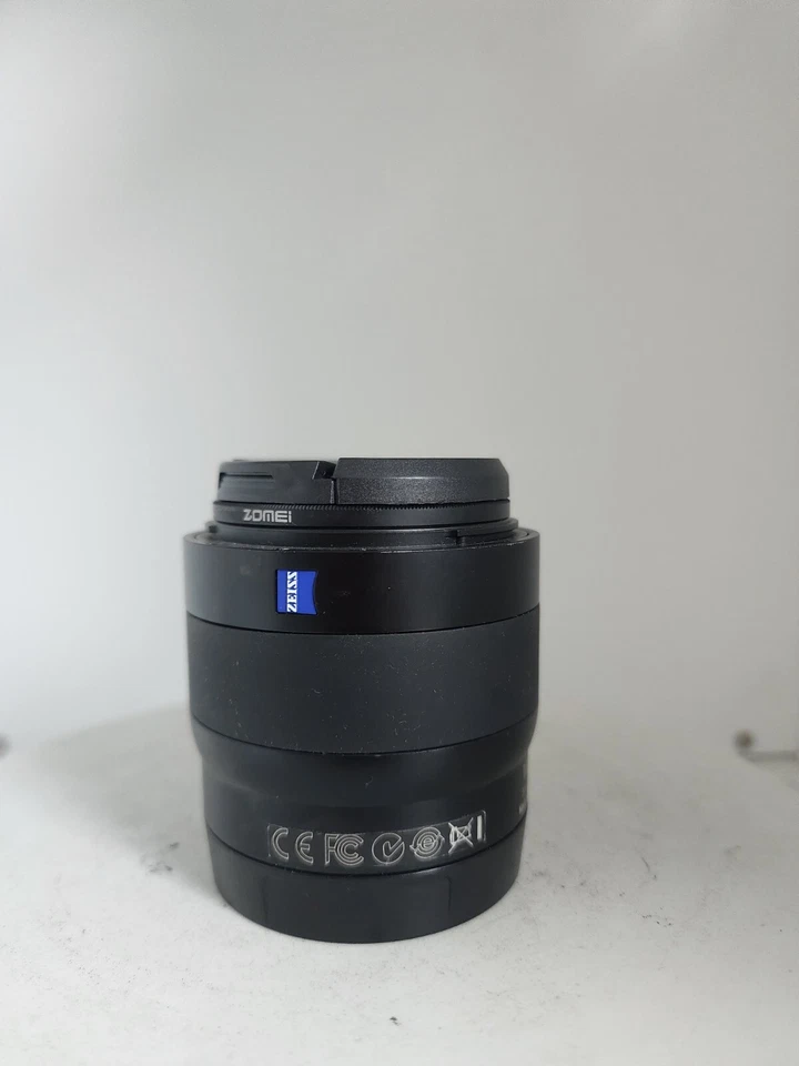 ZEISS Touit 32mm f/1.8 Aspherical AF MF Lens For Sony E mount - Image 3 of 4
