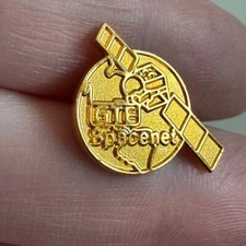 Vintage GTE Spacenet Satellite Communications Enamel Pin – Gold Tone