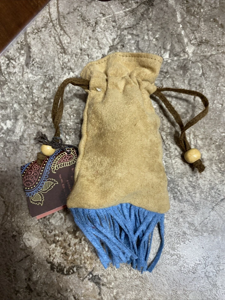 Victoria's Secret Untamed Chic Blushing Stick In Shade Romântico Raro Blush - Imagem 3 de 4