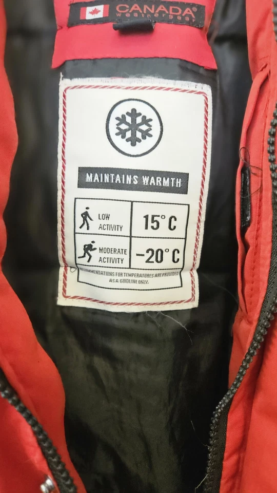 Chaqueta acolchada, roja, sudadera con capucha de piel, 10/12 años mediana, usada  Foto 4 de 4