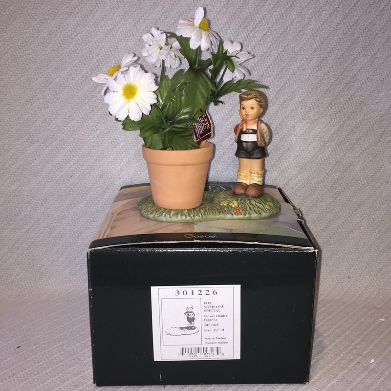 1997 Goebel Berta Hummel "For Someone Special" Flower Holder Figurine BH 1025