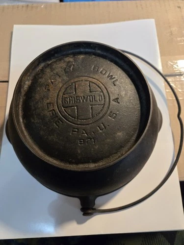 Griswold Cast Iron Patty Bowl  Without Lid..7" Wide At Opening, Appx 3" Deep
