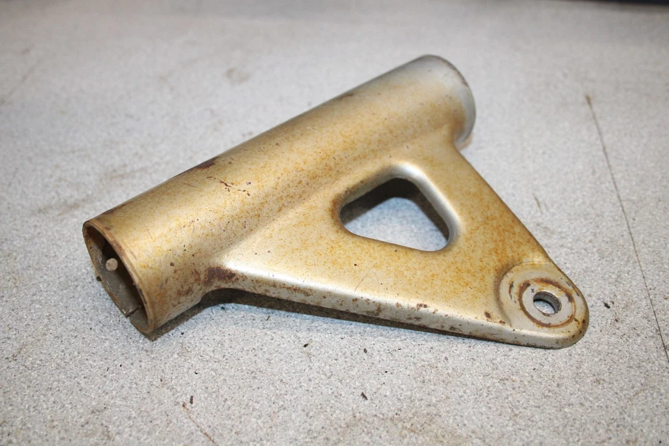 1973 Yamaha RT3 360 RIGHT HEADLIGHT BRACKET RT2 RT1 D15-5793.AAQ - Image 2 of 4