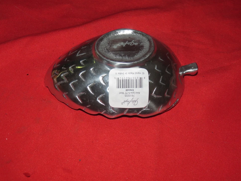 T16 Julia Knight Luxe Lodge cono de pino pequeño cuenco en esmeralda 5,75" Foto 3 de 3