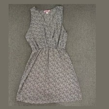 Rosebud Classic Dress Cinched Elastic Waist Large Low V-Neck Black White