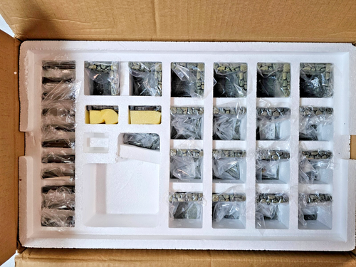 Dwarven Forge Master Maze MM-009 Deluxe Room Set NIB Resin Torches OOP VTG - NEW - Picture 5 of 12