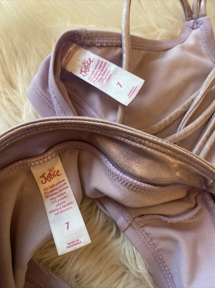 Traje de baño deportivo de dos piezas Justice Girls lentejuelas lavanda sirena usado en excelente estado Foto 4 de 4