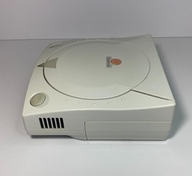 Sega Dreamcast White Console Bundle with 1 Controller, VMU and UFC Game | Tested