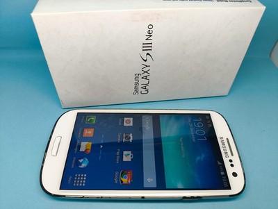 Samsung Galaxy S3 Neo GT-19301  Unlocked Mobile Phone Boxed