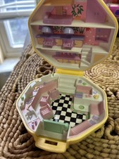 Vintage 1990 Bluebird Polly Pocket Hair Salon Yellow Octagon Compact No People