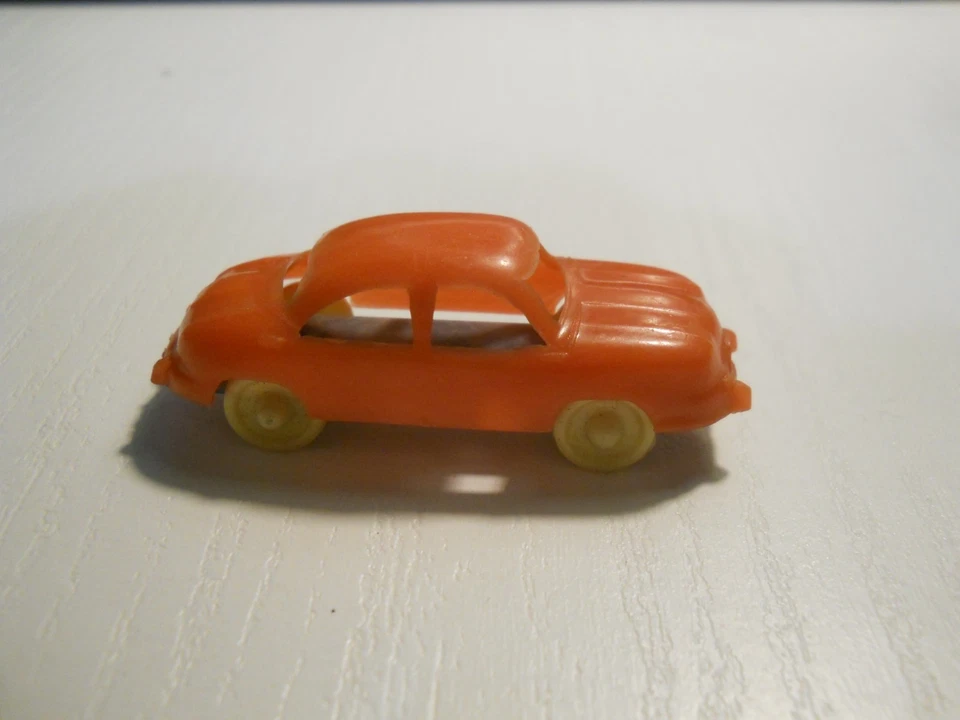 PANHARD DYNA COME JOUEF CADUM PAX FAMILISTERE APS VINTAGE PLASTIC CAR 1/87 HO H0 - Immagine 2 di 4