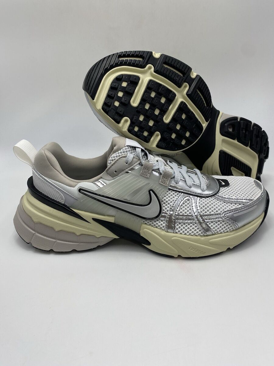 Nike W V2K Run Summit White Metallic Silver Shoes (FD0736 Nike W V2K Run Summit White Metallic Silver Shoes (FD0736