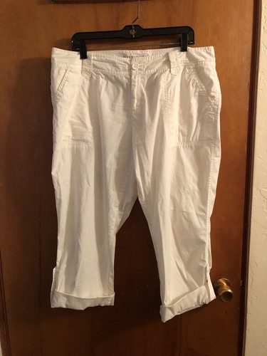 Old Navy Womens White Capris Size 14 Has 4 Pockets, Very Light Weight. |  eBay