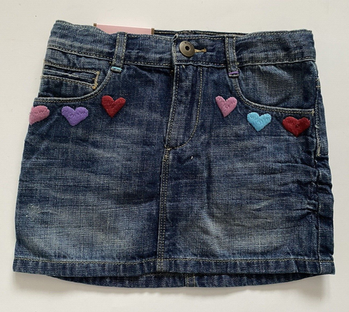 Baby Gap Girls Denim Jeans Skirt Medium Wash Embroidered Hearts Size 5 years NEW - 第 1/2 張圖片