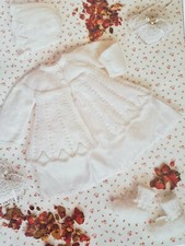 4PLY KNITTING PATTERN MATINEE COAT BONNETT BOOTEES  (031)