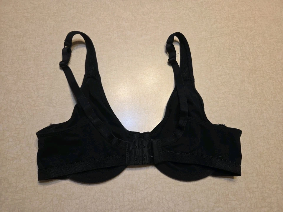 Sujetador de algodón Bestform 36B negro sin forro con aros Foto 2 de 4