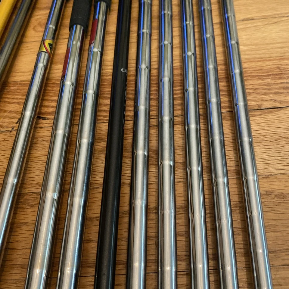 Juego completo de palos de golf para diestros para hombre - Taylormade M3 Driver, hierros R9, Rossa Foto 3 de 4