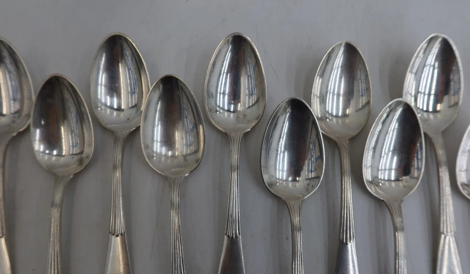 12 cucharas de mesa Tiffany & Co. plateadas en Mount Vernon Foto 4 de 4