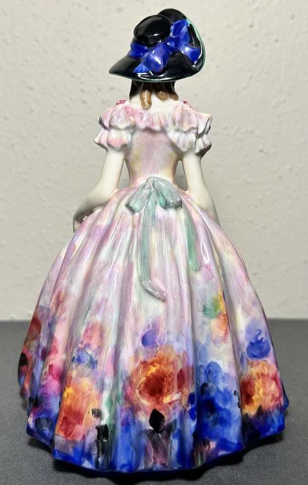 Vintage 1949-1969 Royal Doulton Porcelain Easter Day Figurine (HN 2039, Retired) - Image 4 of 4