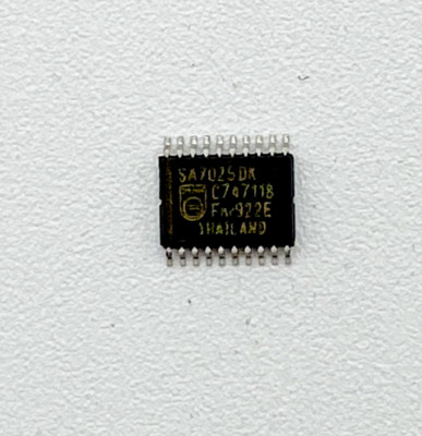 (50) NXP SEMICONDUCTORS SA 7025DK C747116 20-PIN NEW