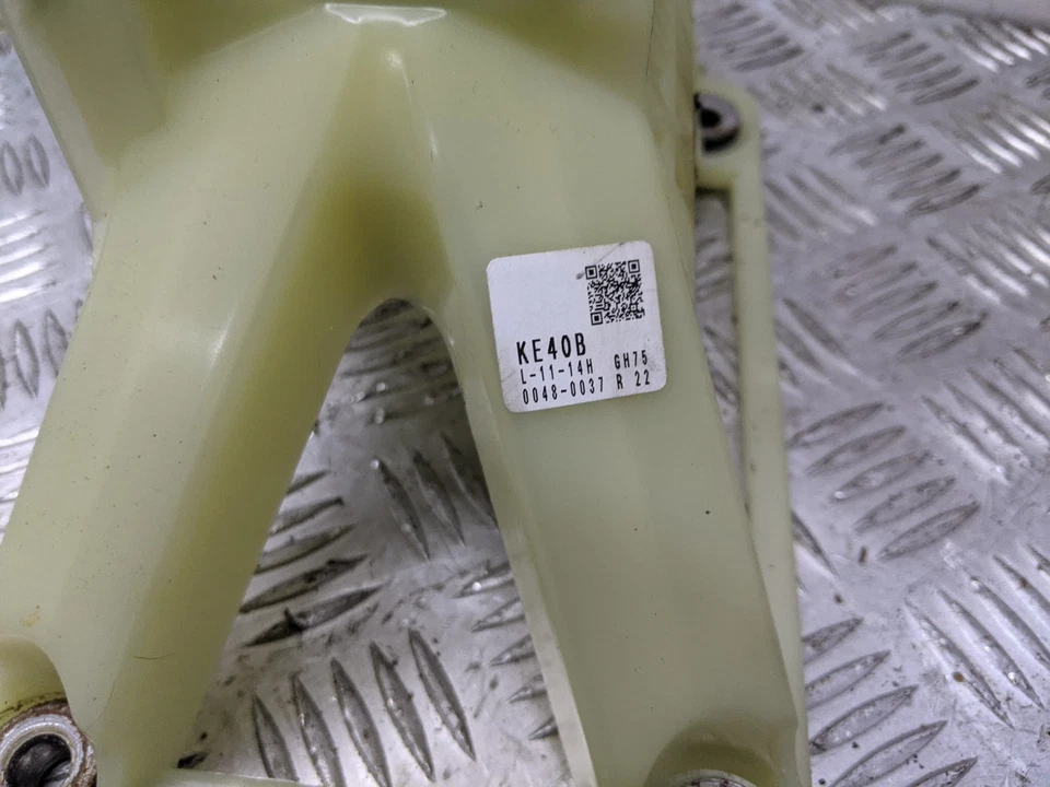 Mazda 3 D Sport Nav 2.2 5 Door Hatchback 2015 Gearstick  — 第 4/4 张图片