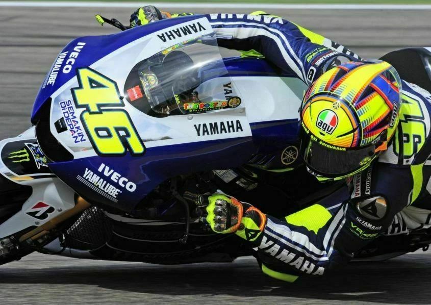 MODELLINO CASCO 1:10 MINICHAMPS VALENTINO ROSSI MOTO GP 2013 MODELLISMO STATICO - Immagine 3 di 3